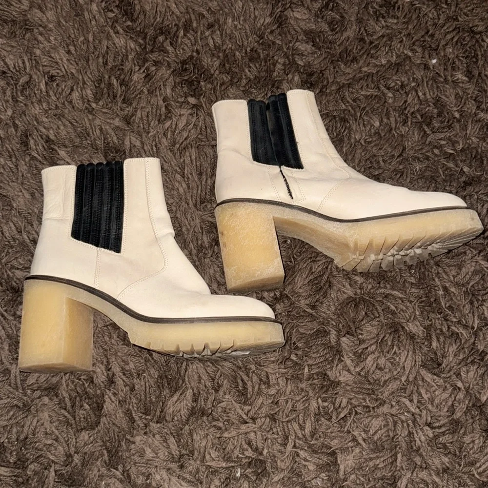 Free people James Chelsea boots bone and black